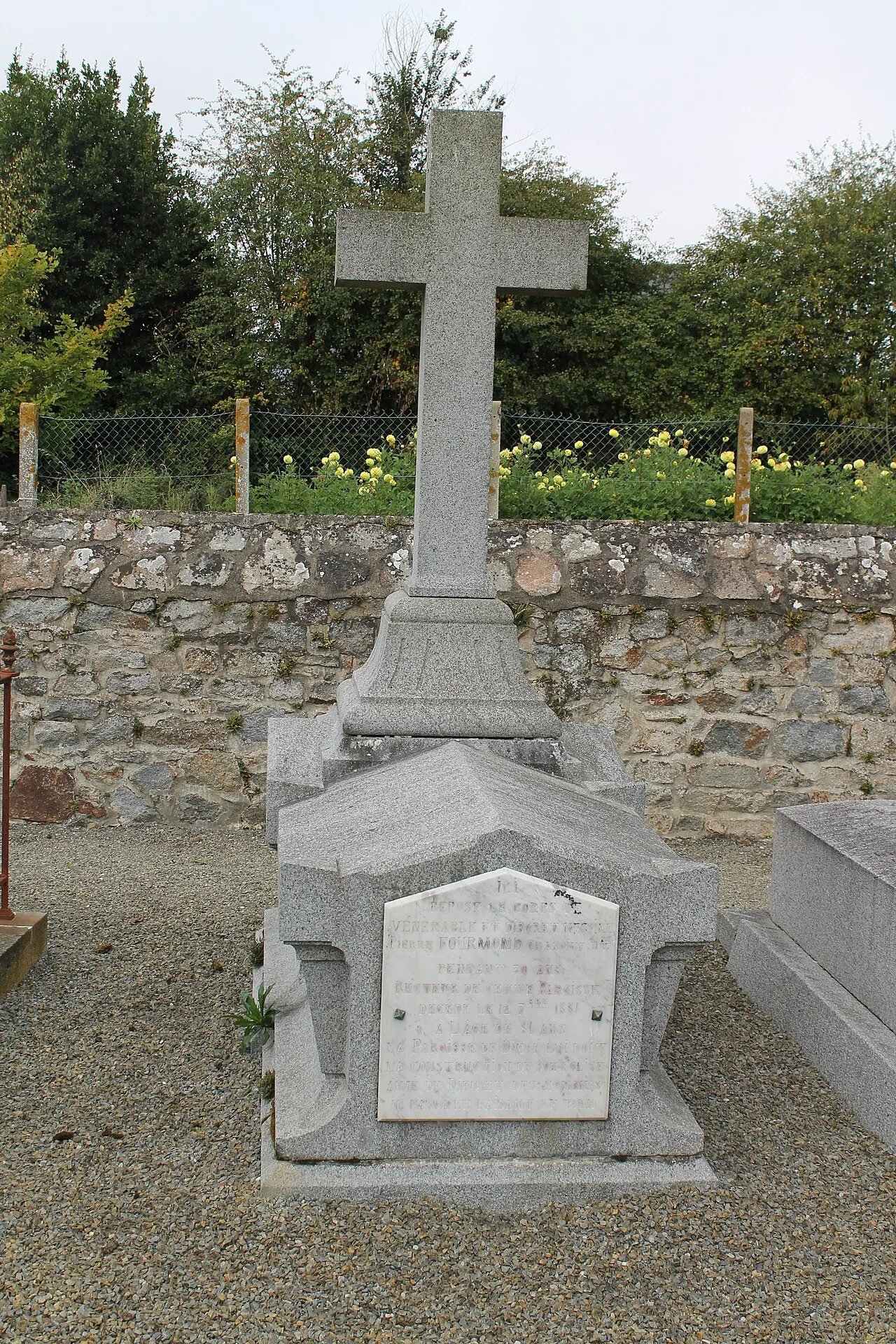 Cimetière de Dingé