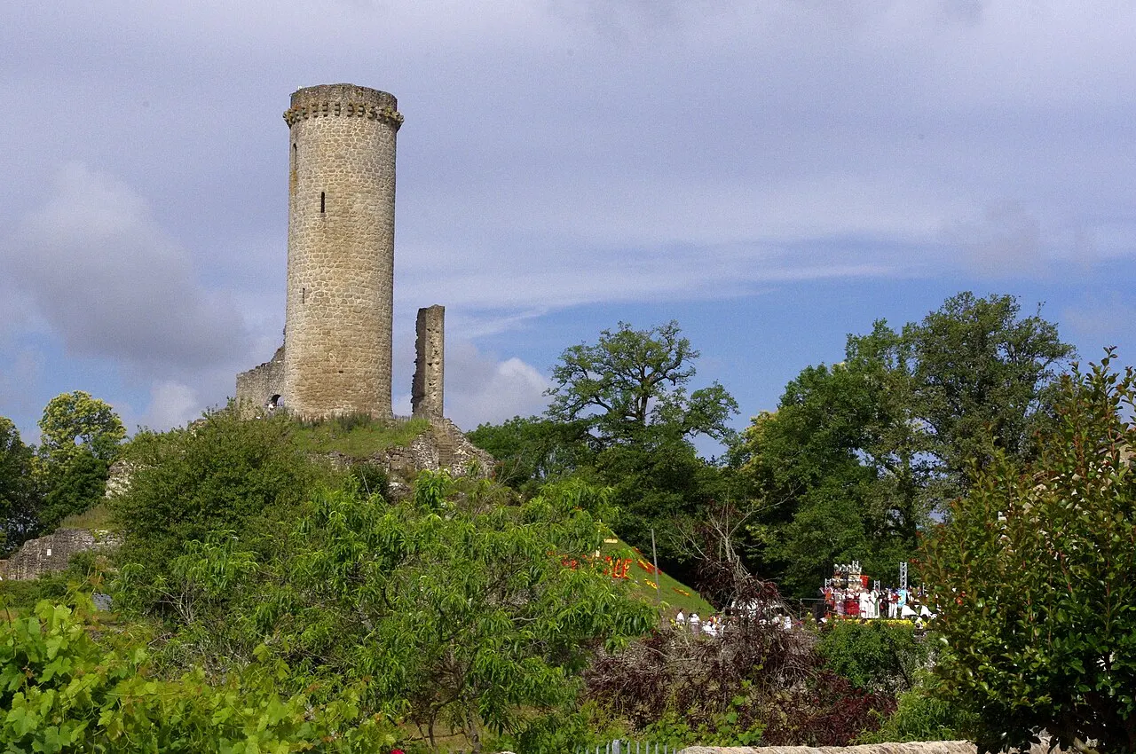 Tour de Piégut