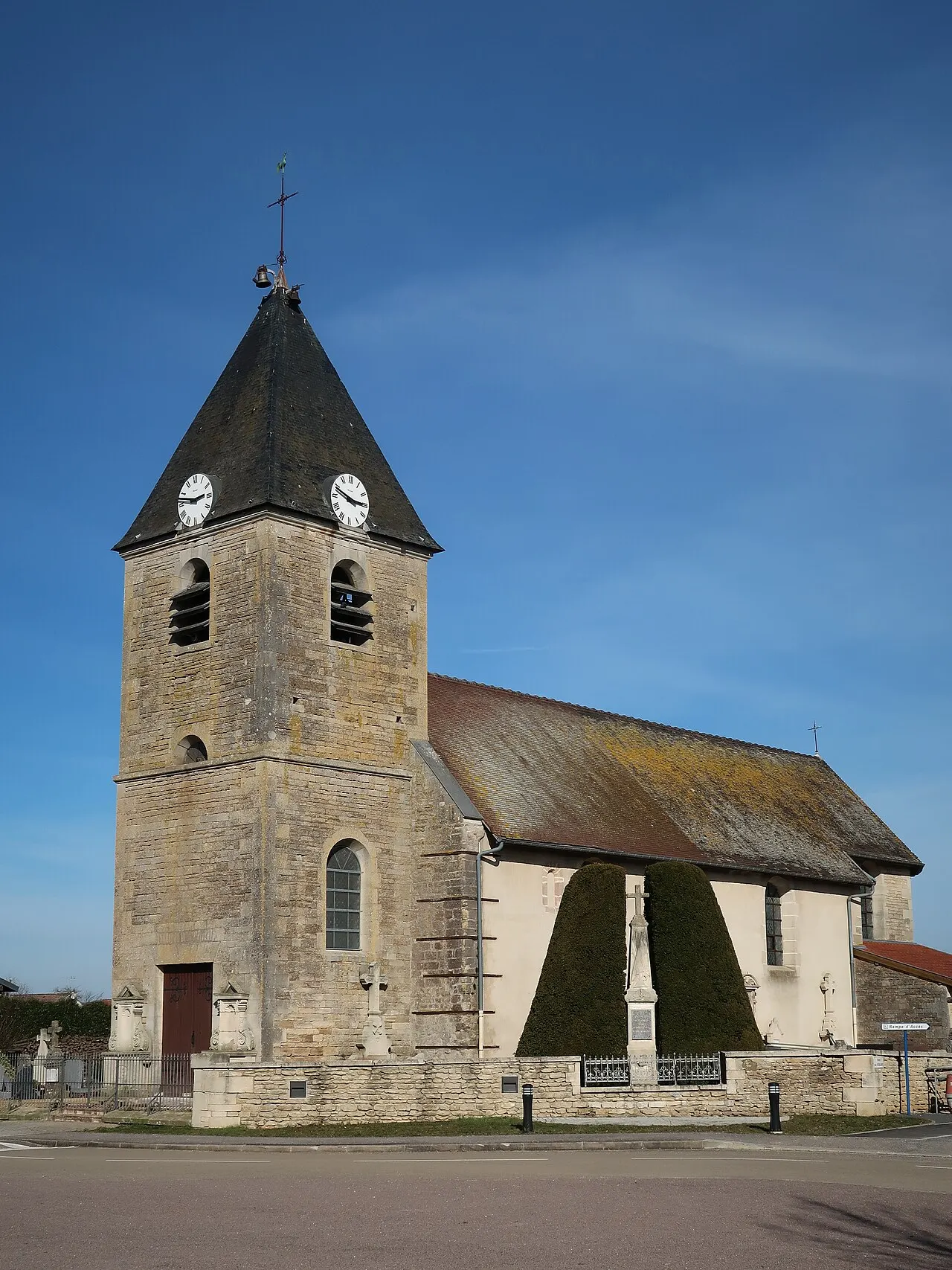 Église Saint-Simon et Saint-Jude