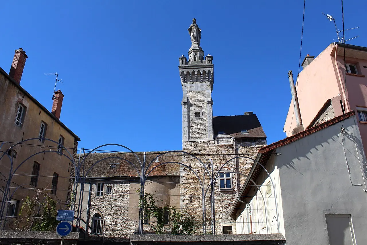 Ancienne abbaye médiévale Saint-Pierre