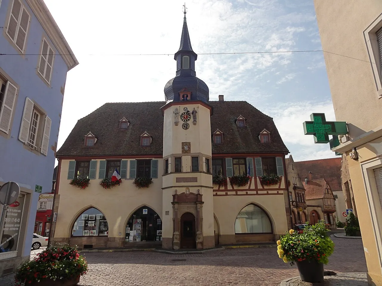 Hôtel de Ville ou Laube et Horloge à Jacquemart