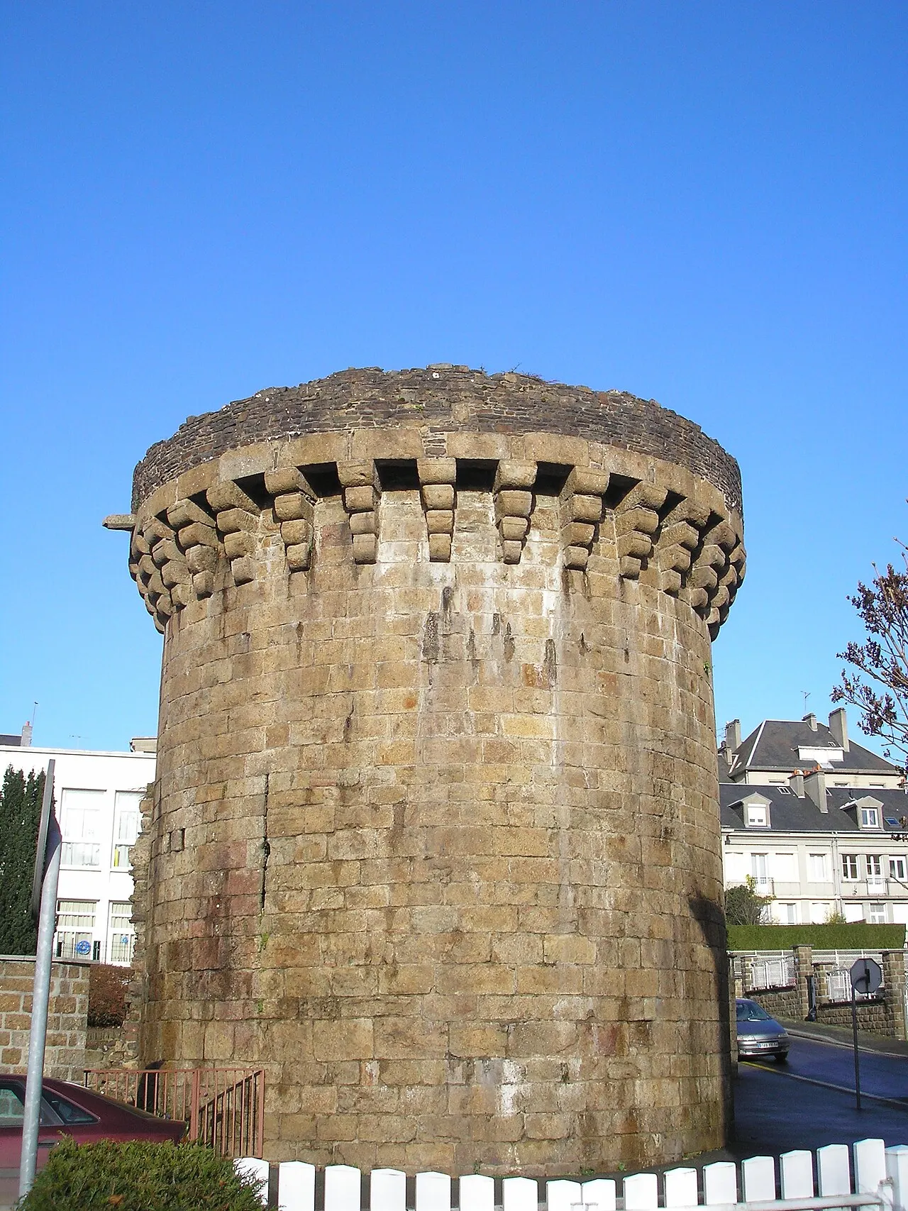 Tour aux Raines