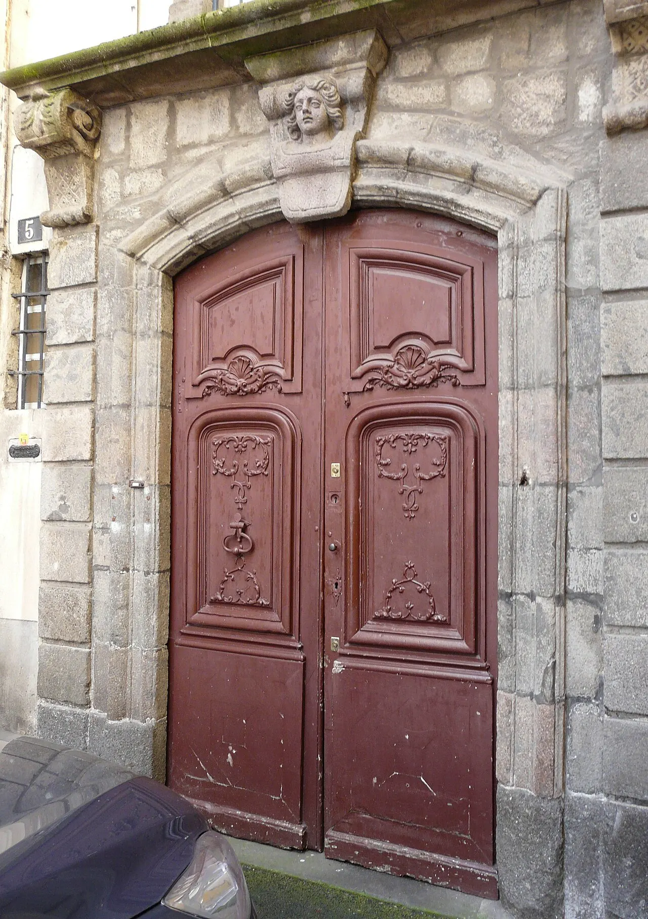 Immeuble situé au fond de l’impasse Vermenouze