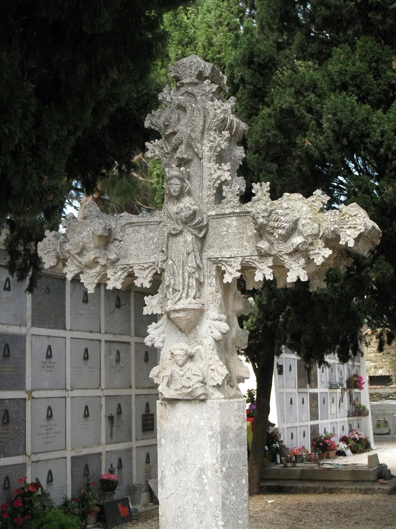 Croix de cimetière