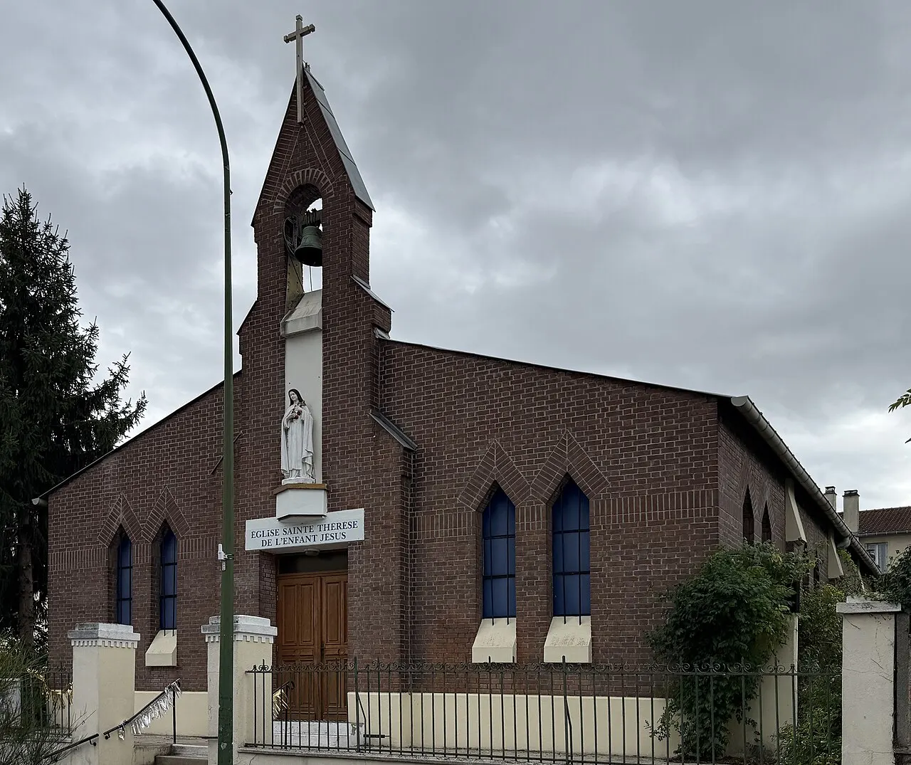 Église Sainte-Thérèse-de-l’Enfant-Jésus