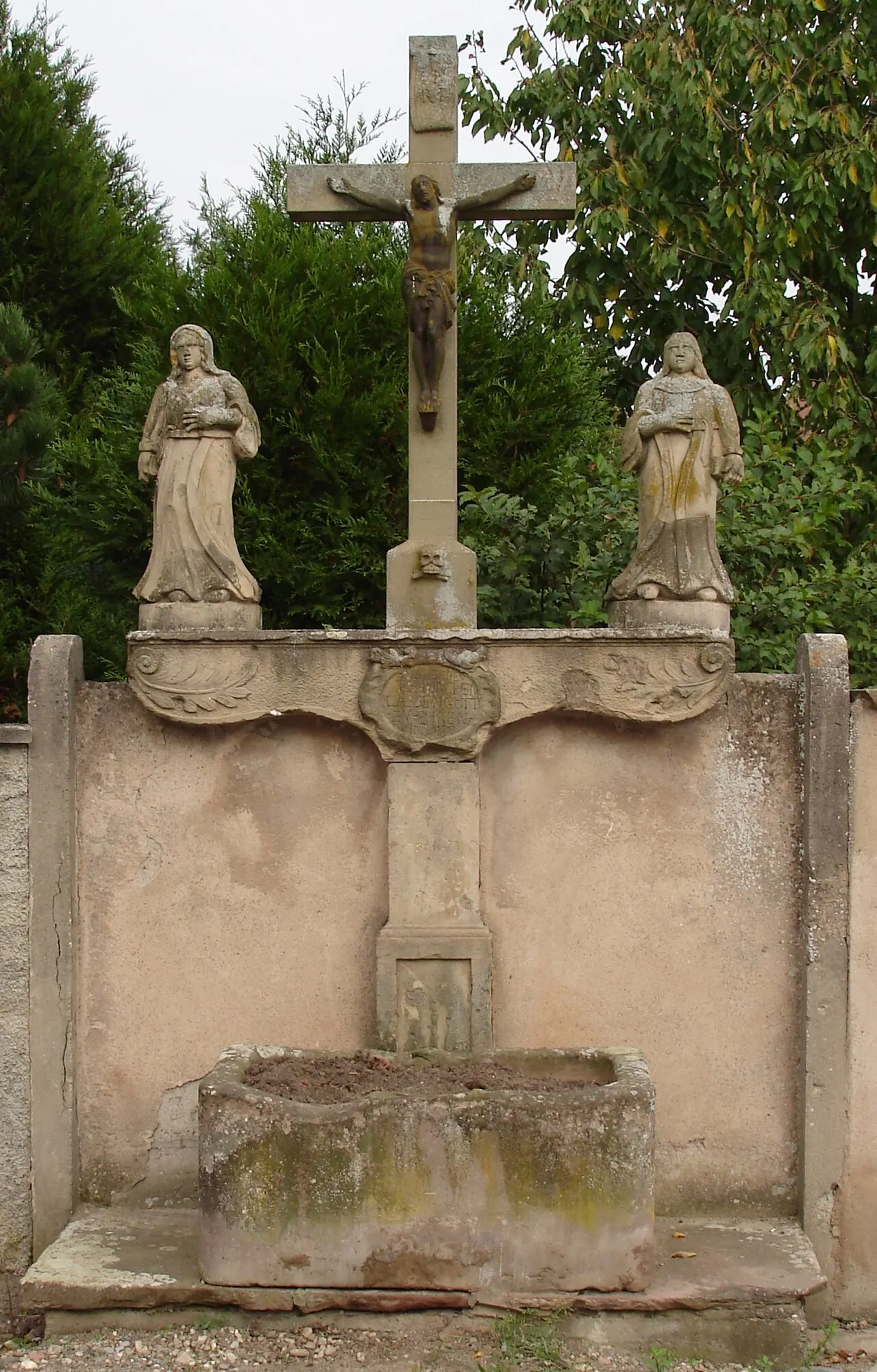 Croix datée de 1739