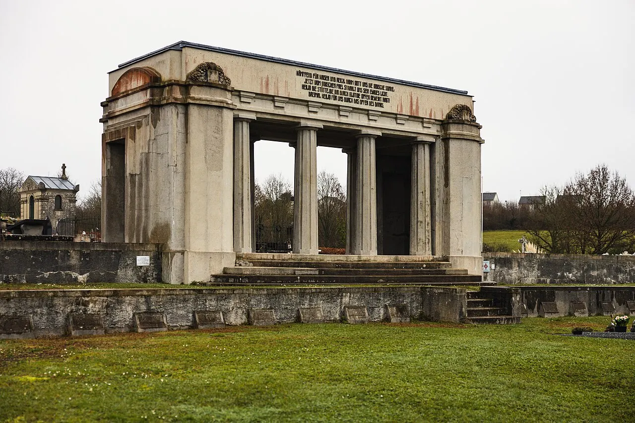 Monument allemand du cimetière Saint-Charles