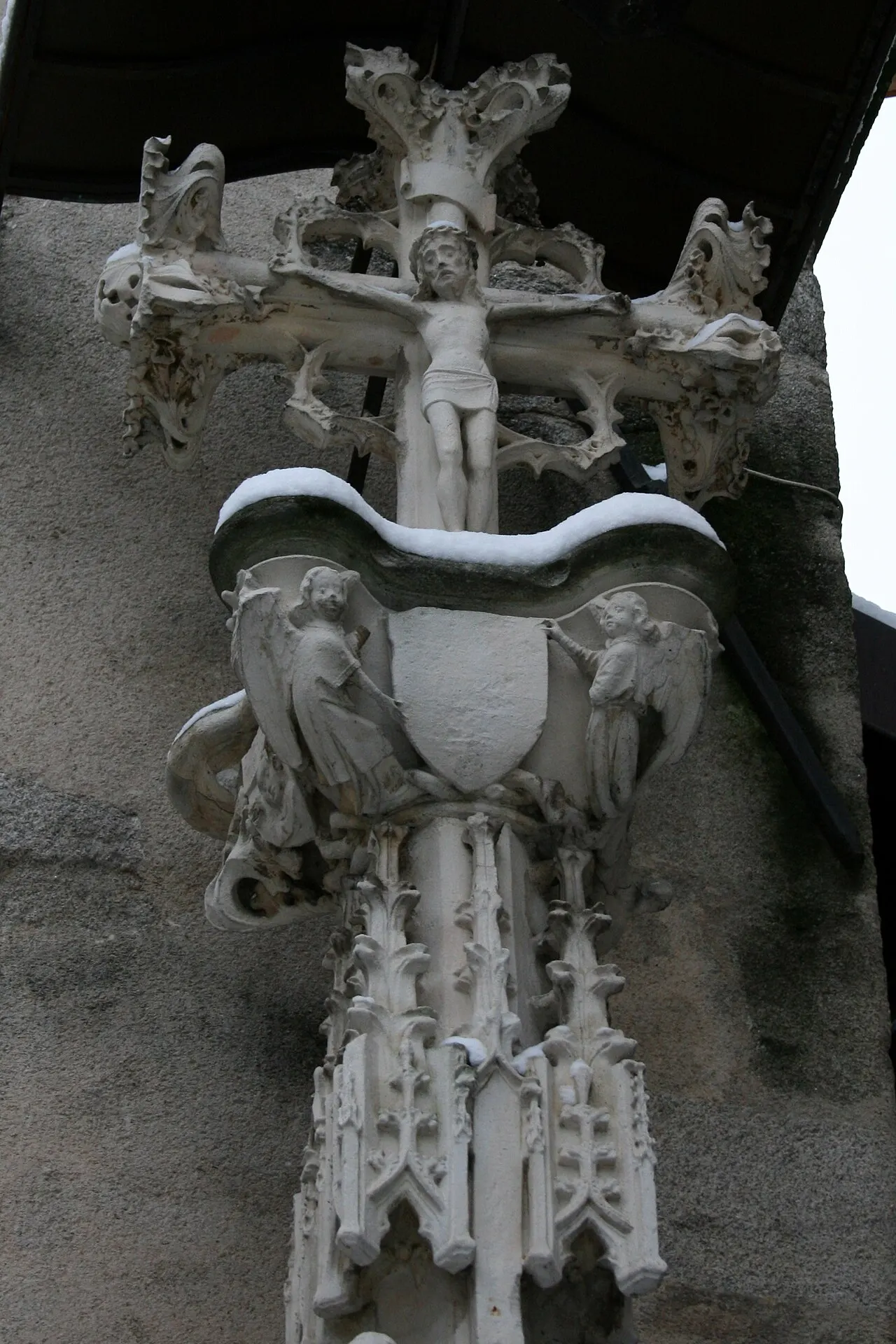 Croix de pierre