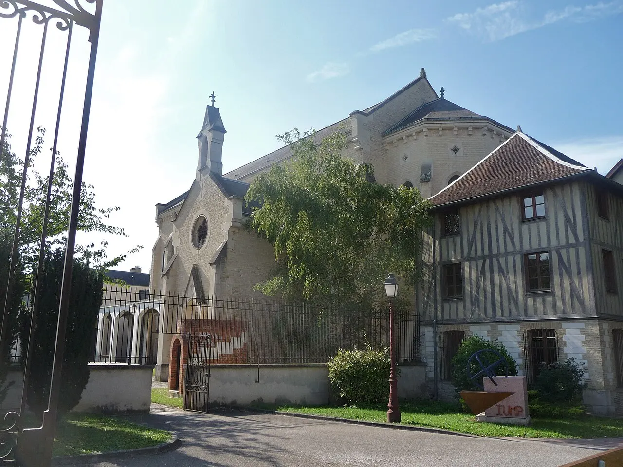 Ancienne Abbaye Saint-Martin-ès-Aires - E.S.A.A