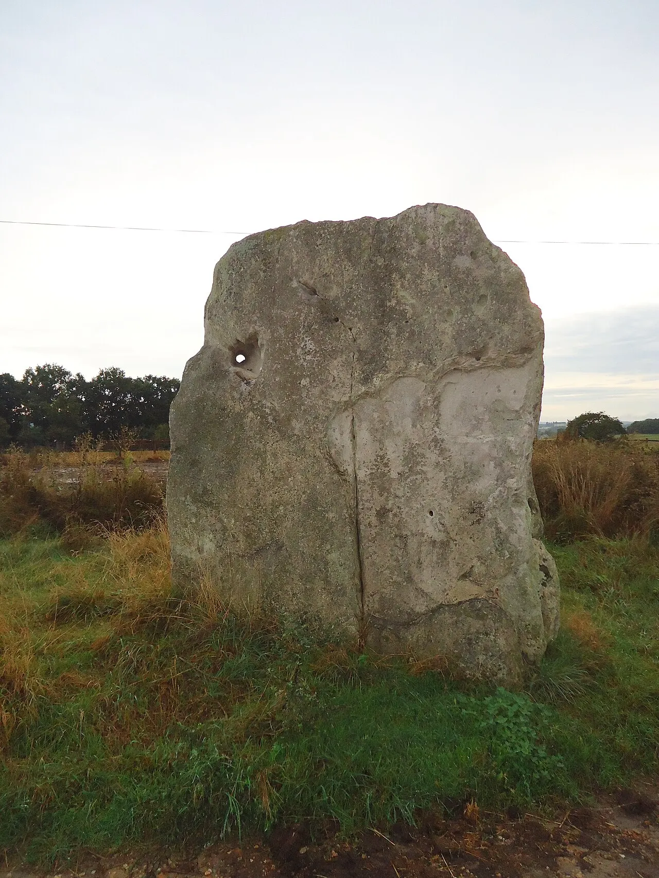 Menhir de la Pierre Fiche