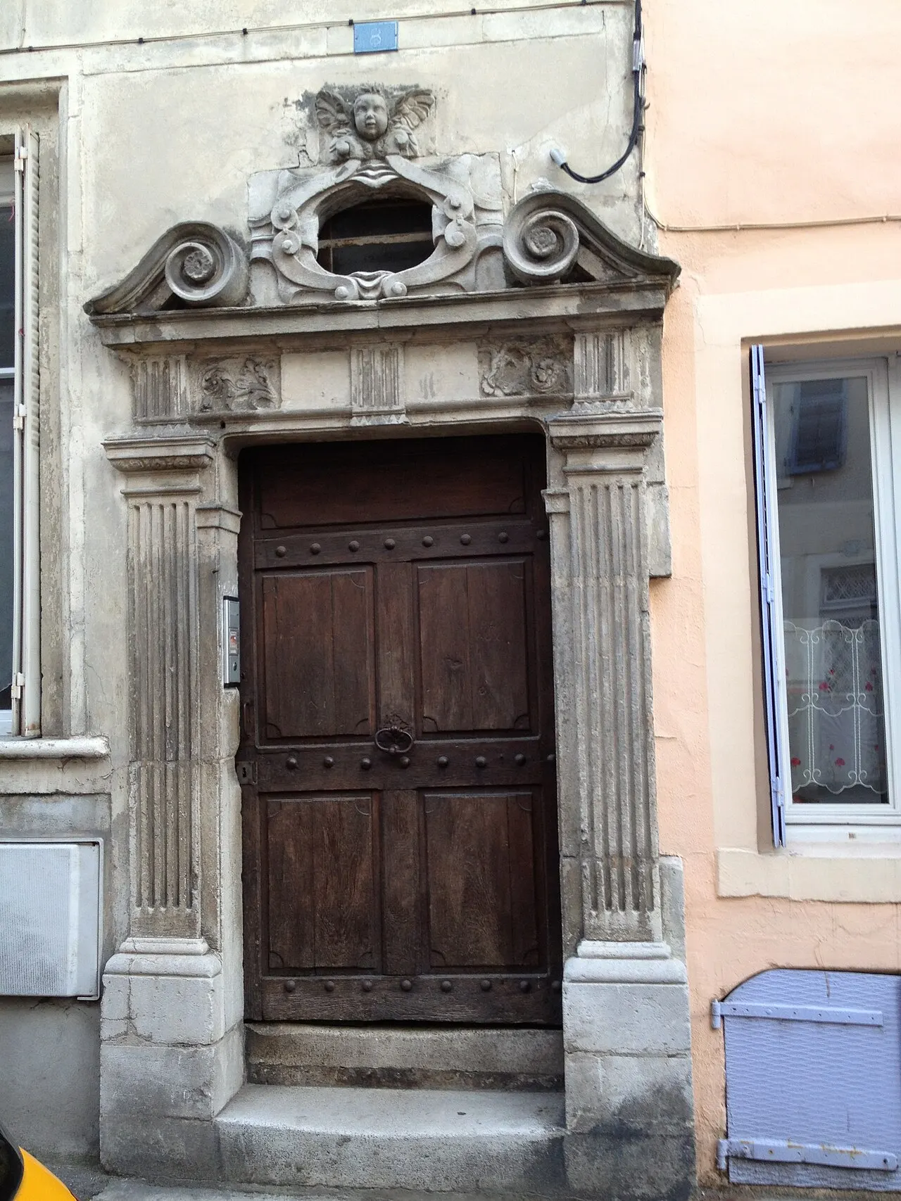 Immeuble, ancien couvent des soeurs de Notre-Dame