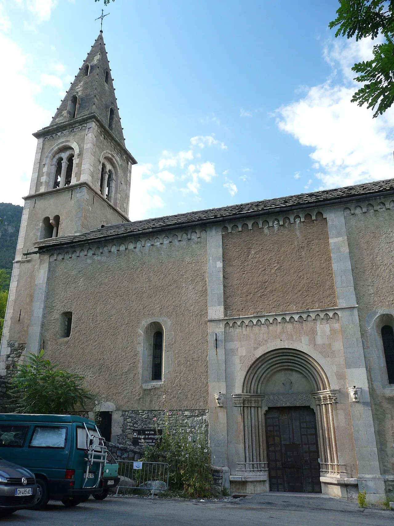 Église Saint-Apollinaire