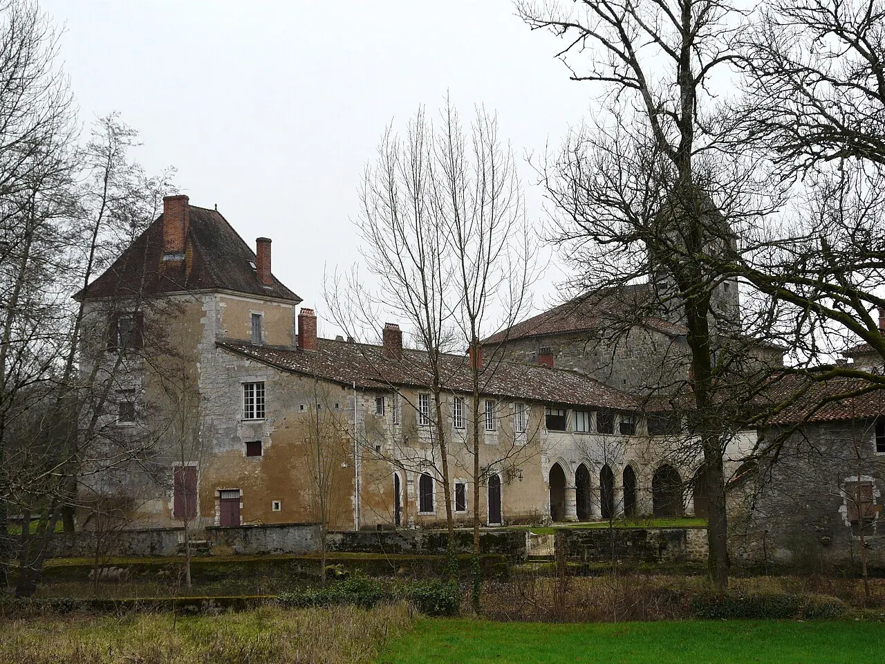 Vue sur le prieuré