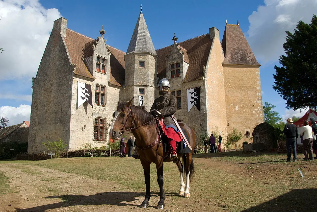 Le Logis Abbatial de Moullins