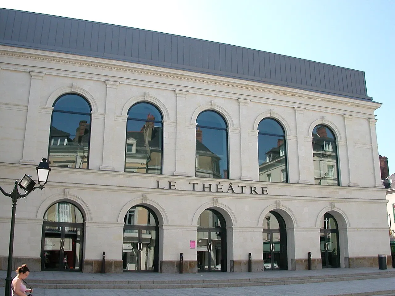 Le Théâtre