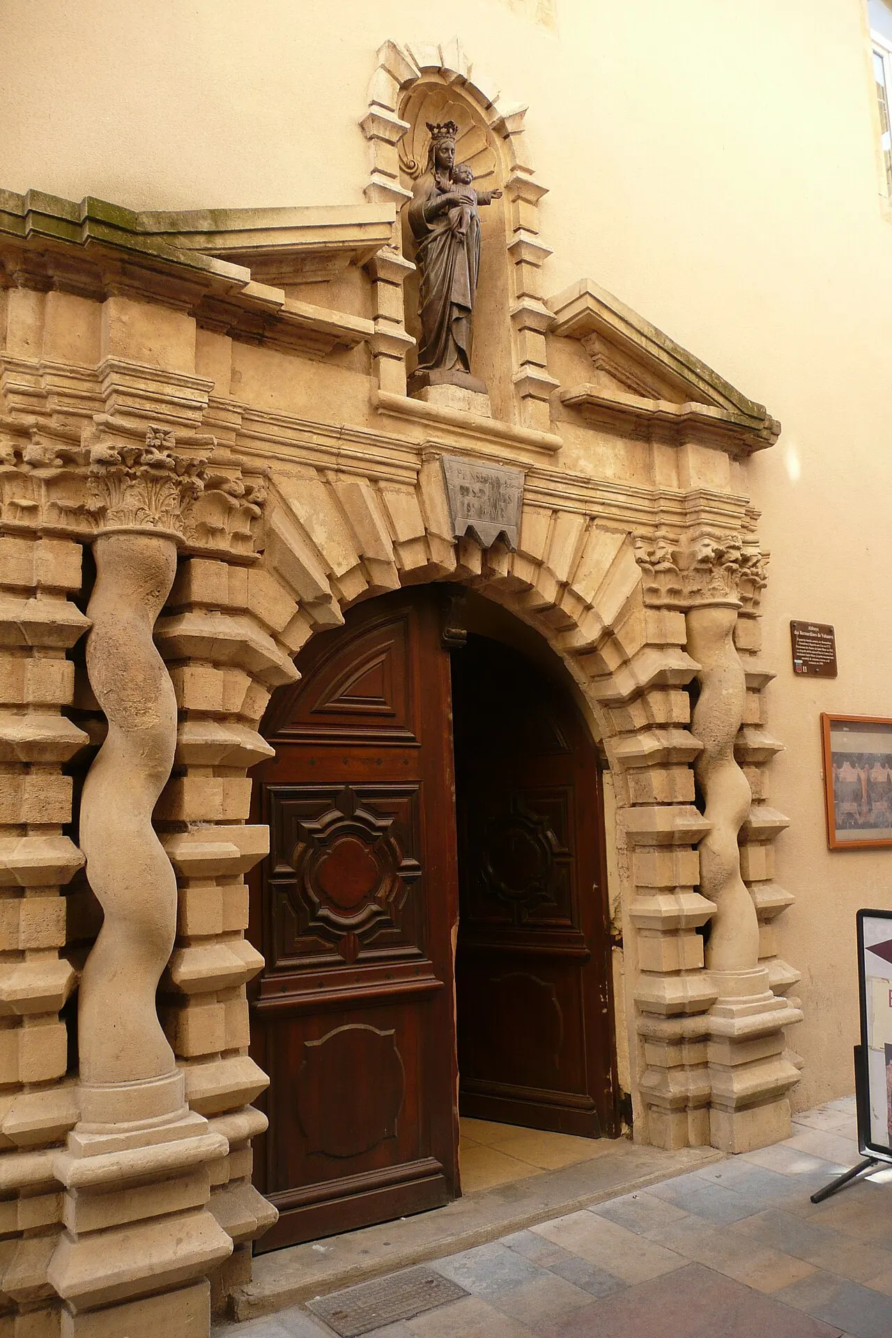Ancien monastère des Bernardines de Valsaune, puis des Dames de Saint-Maur