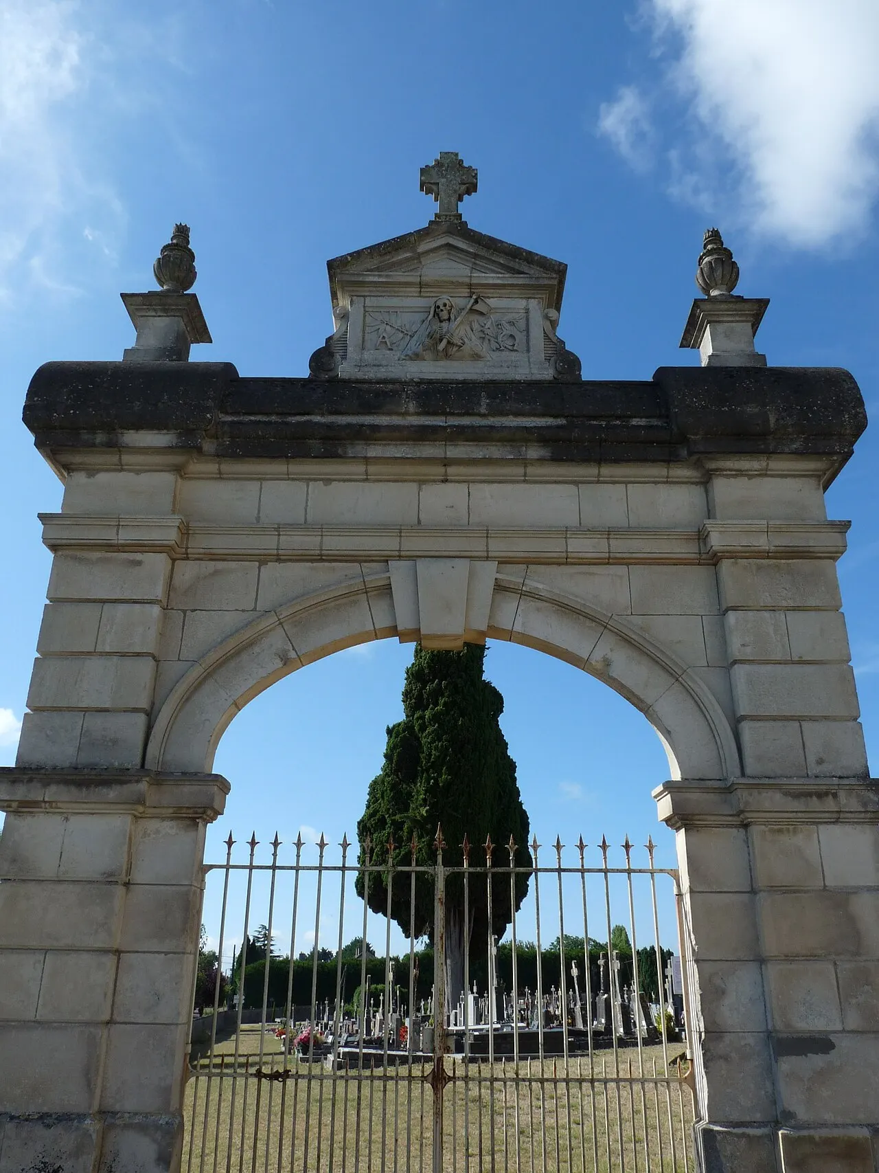 Cimetière de Parcé-sur-Sarthe