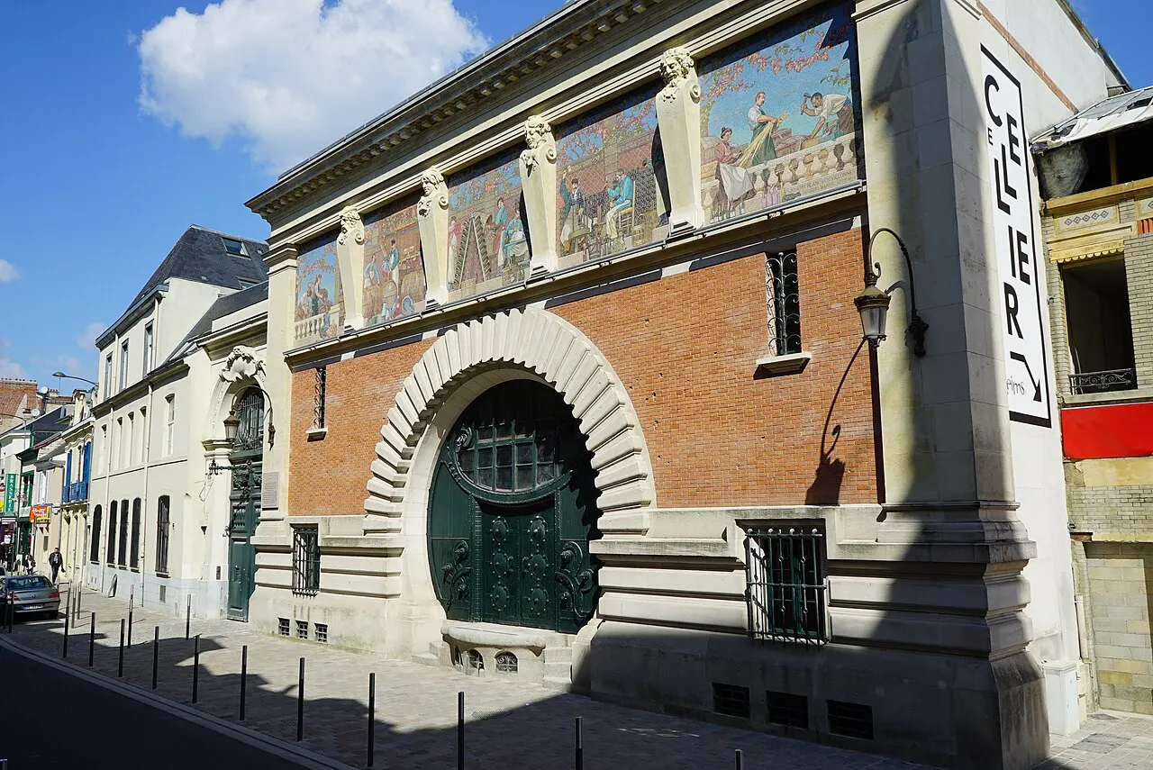 Ancien Cellier d’expédition Mum