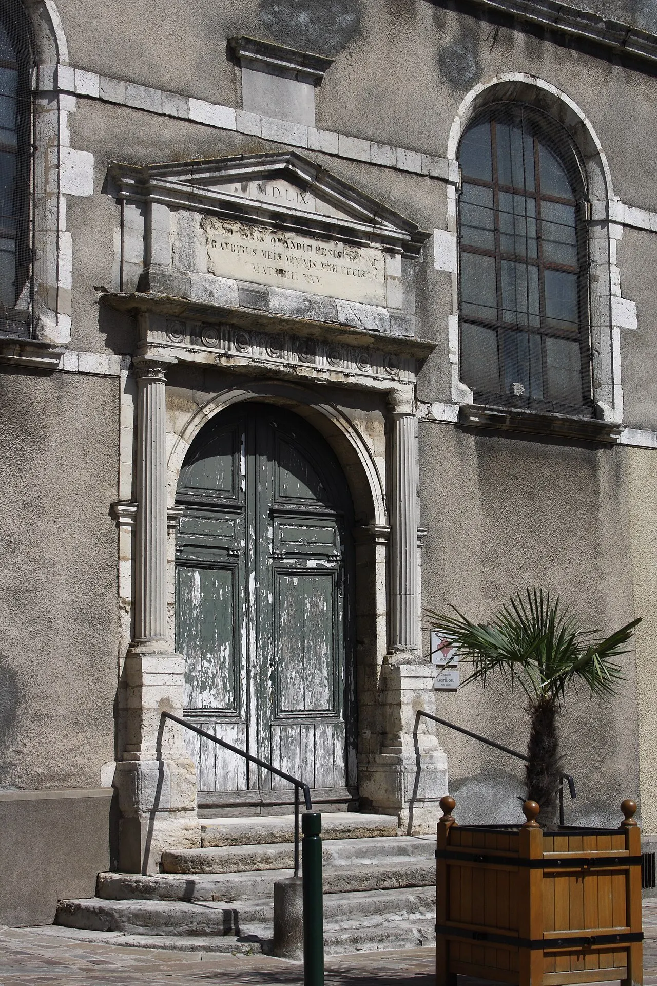 Hôtel-Dieu, actuellement centre hospitalier