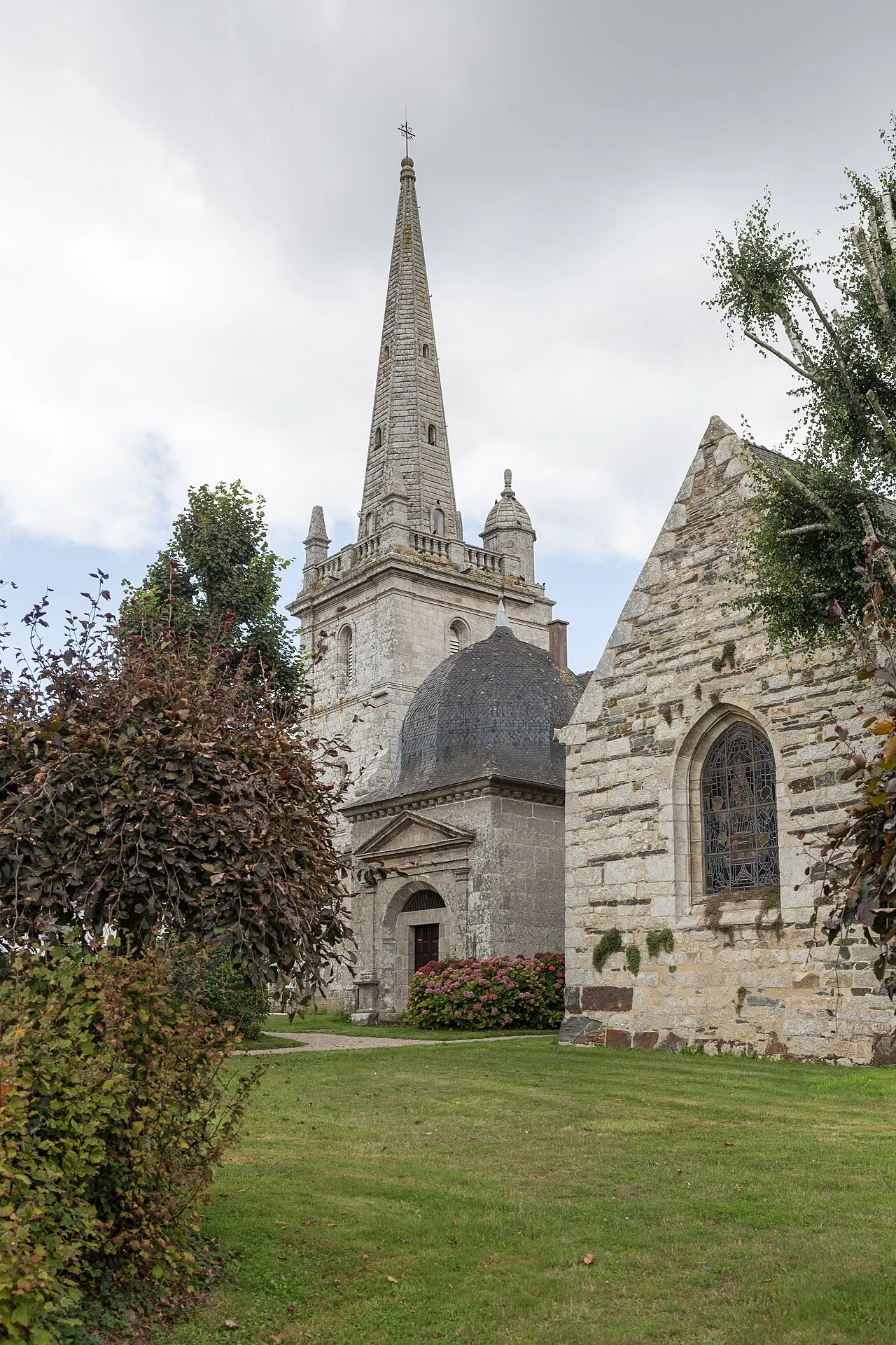 Église Saint-Pierre et Saint-Paul