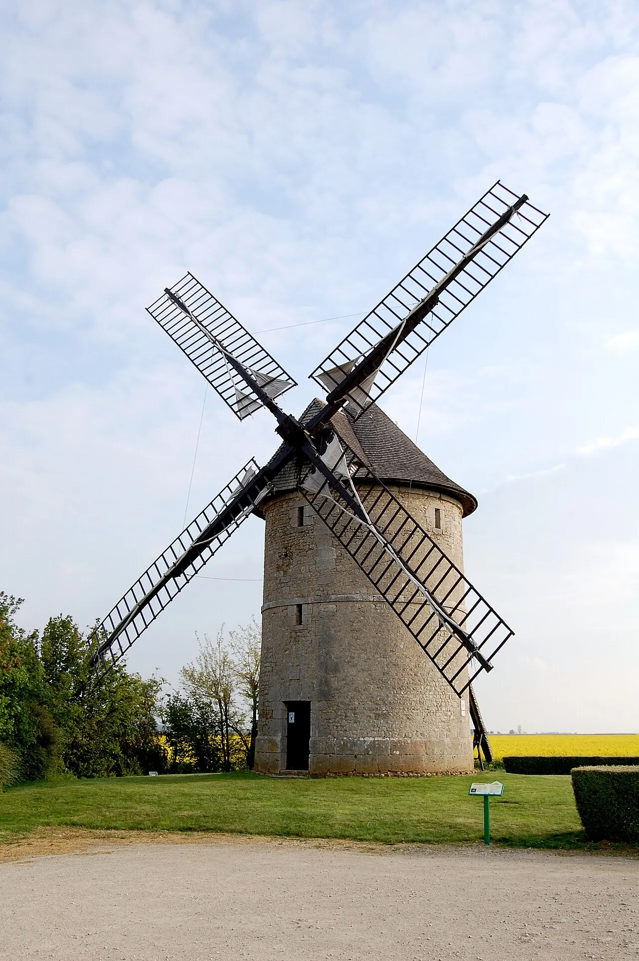 Moulin à vent de Frouville-Pensier