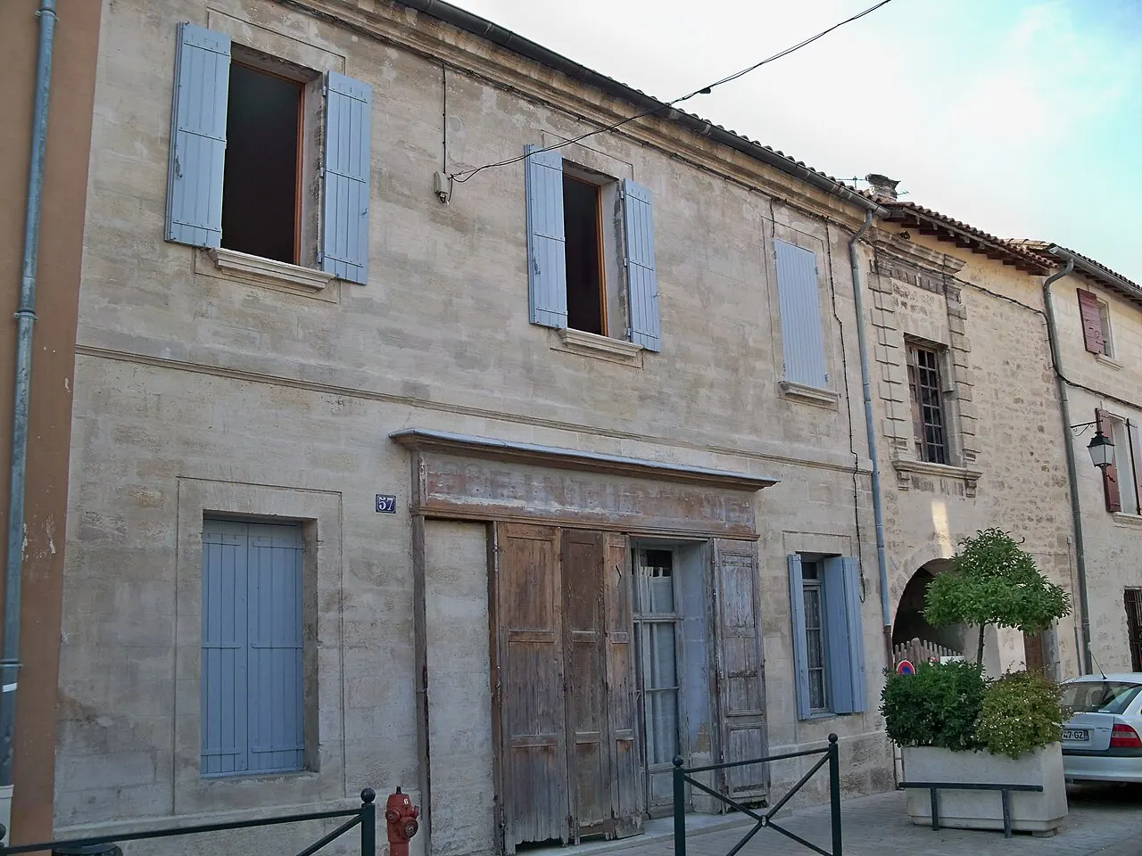 Ancien hôtel de Roux