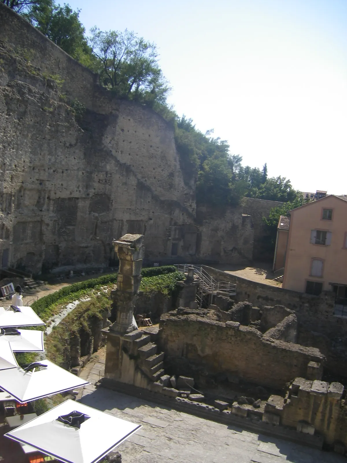 Forum romain autrefois identifié comme Gymnase romain