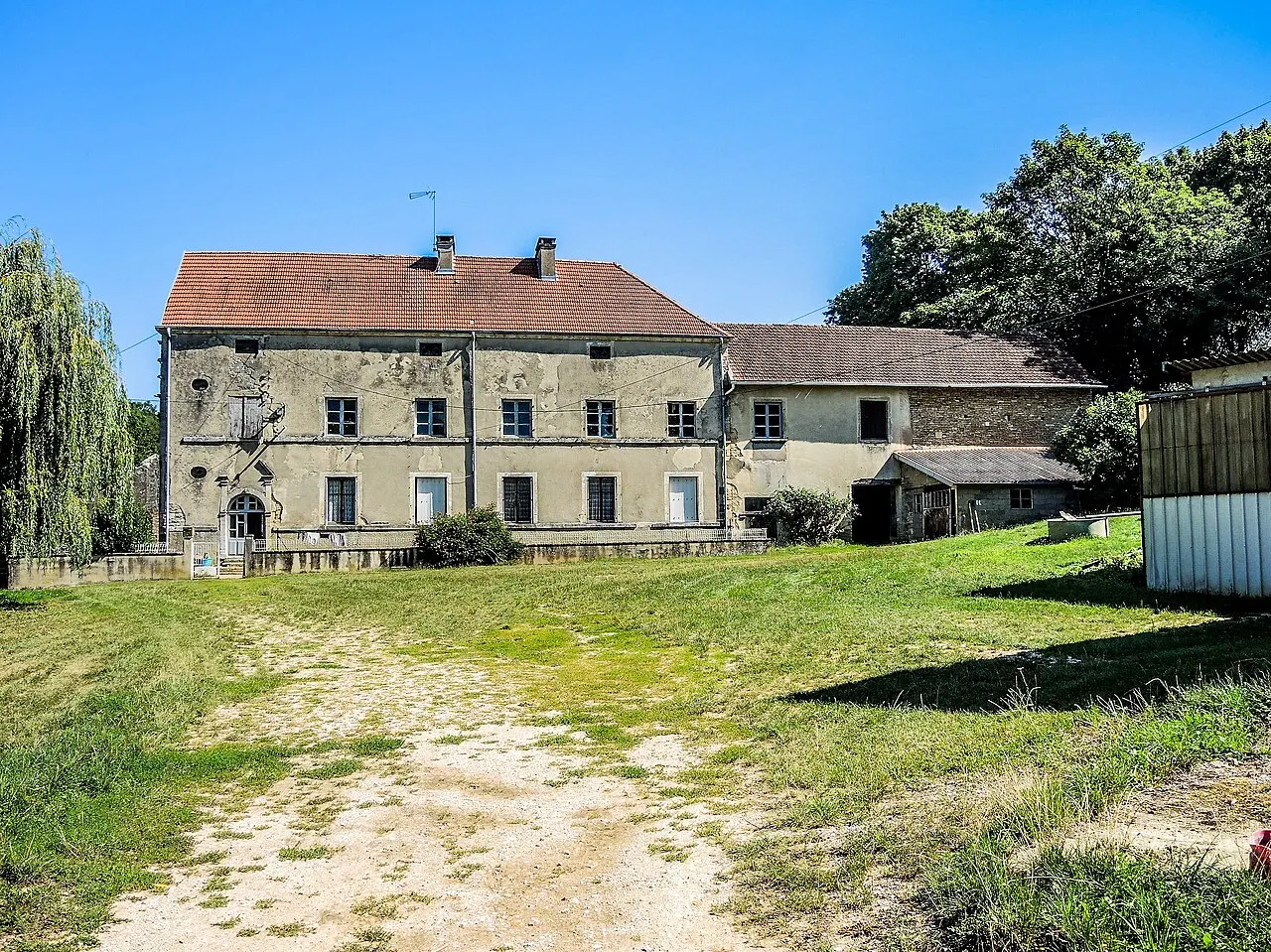 Ancienne commanderie de Saint-Antoine d’Aumonières, au hameau d’Aumonières