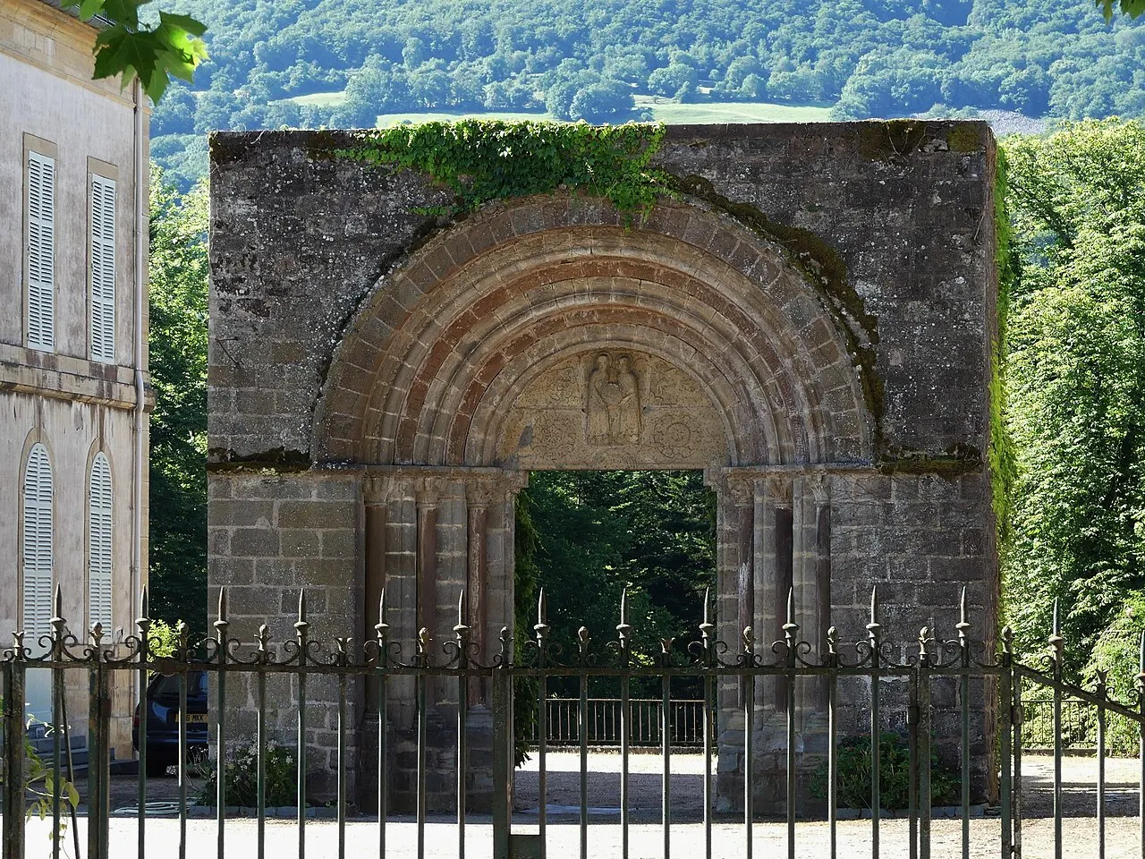 Portail roman de Levignac