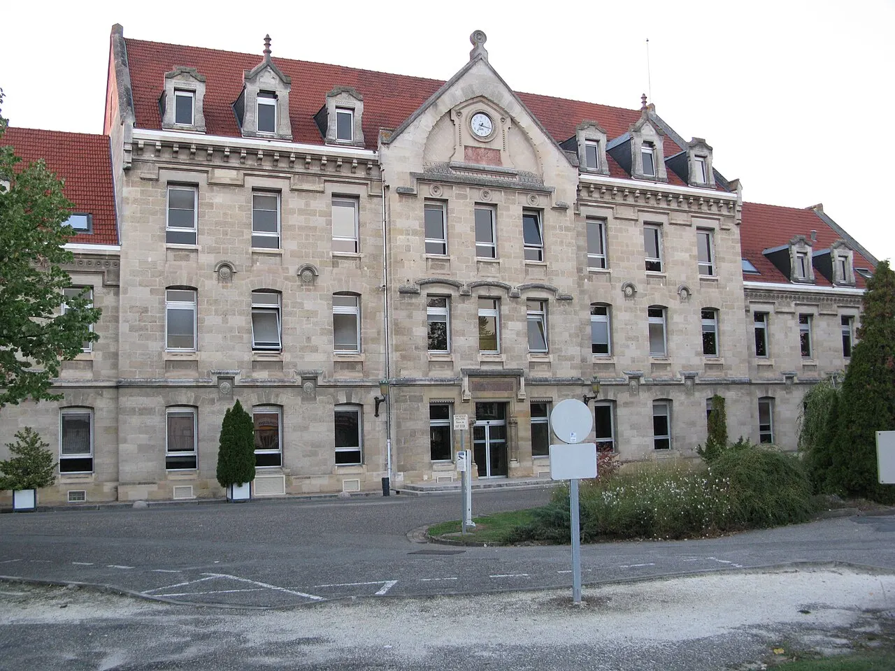 Centre hospitalier spécialisé Charles Perrens