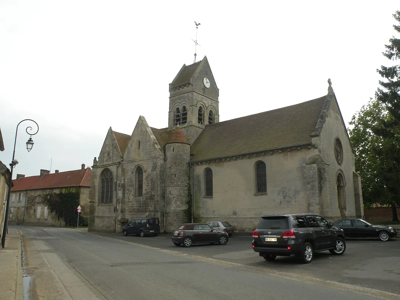Église Saint-Marcel