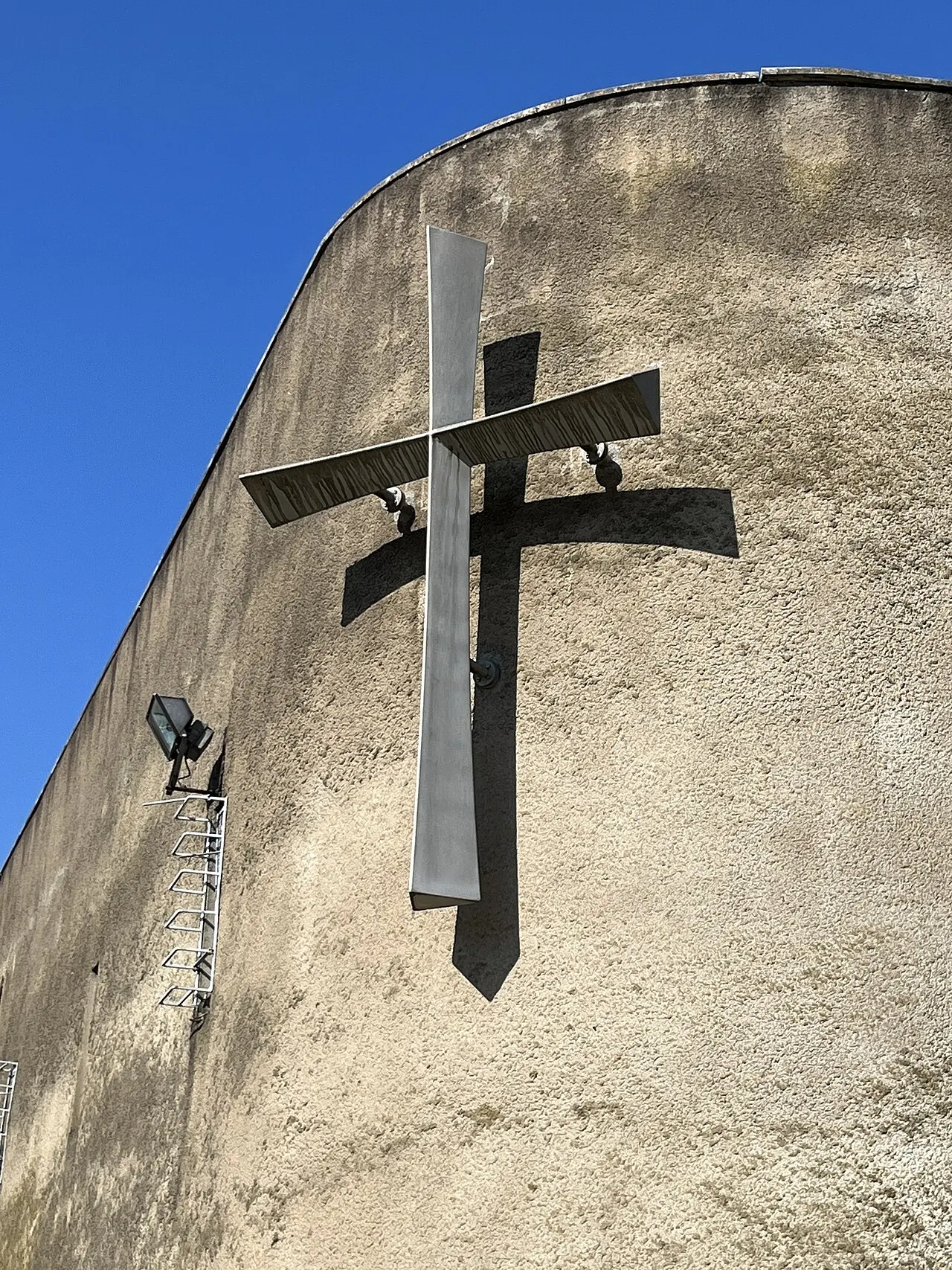 Église souterraine Notre-Dame de la Miséricorde