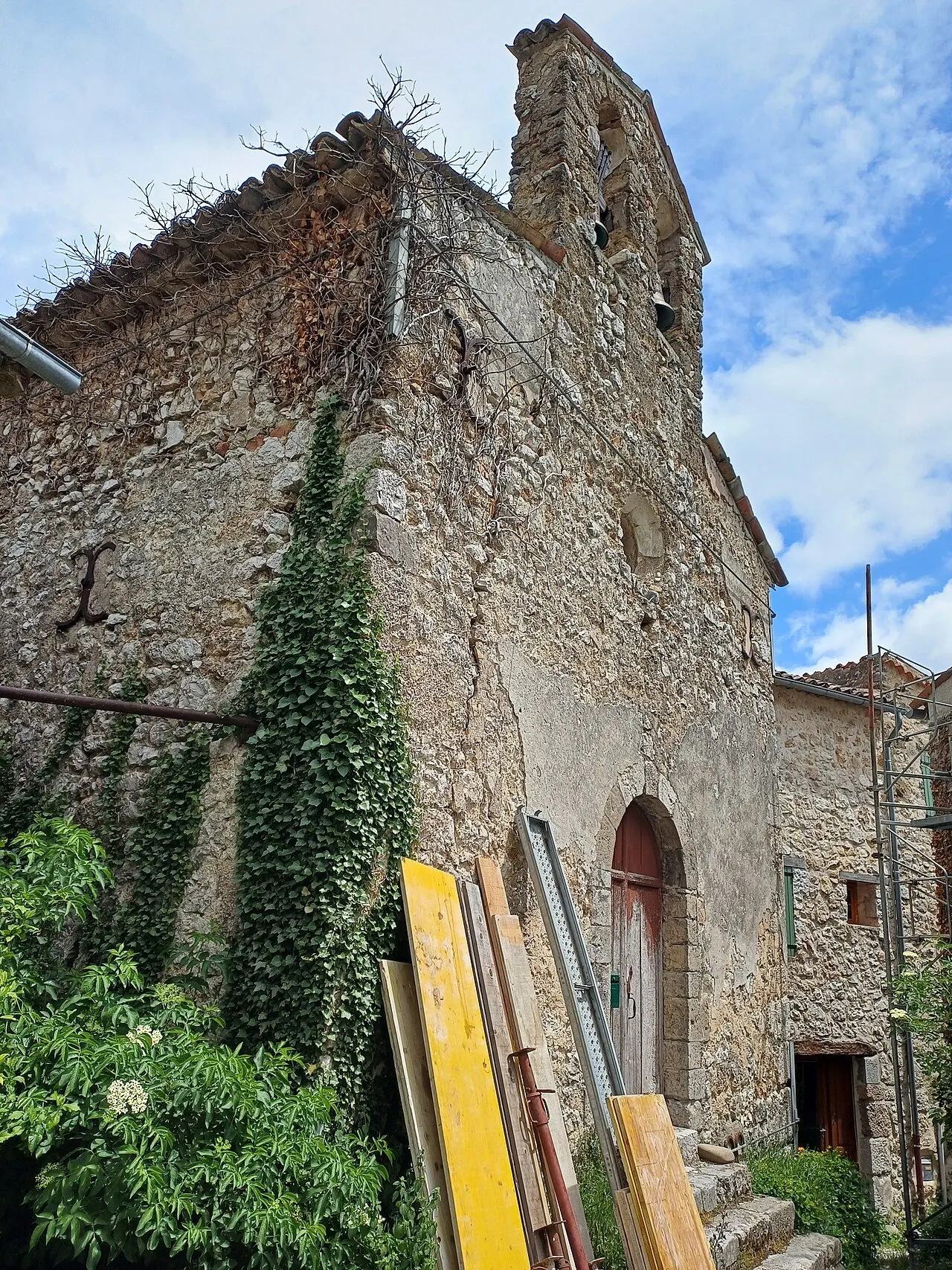 Église Saint-Martin de Chasteuil