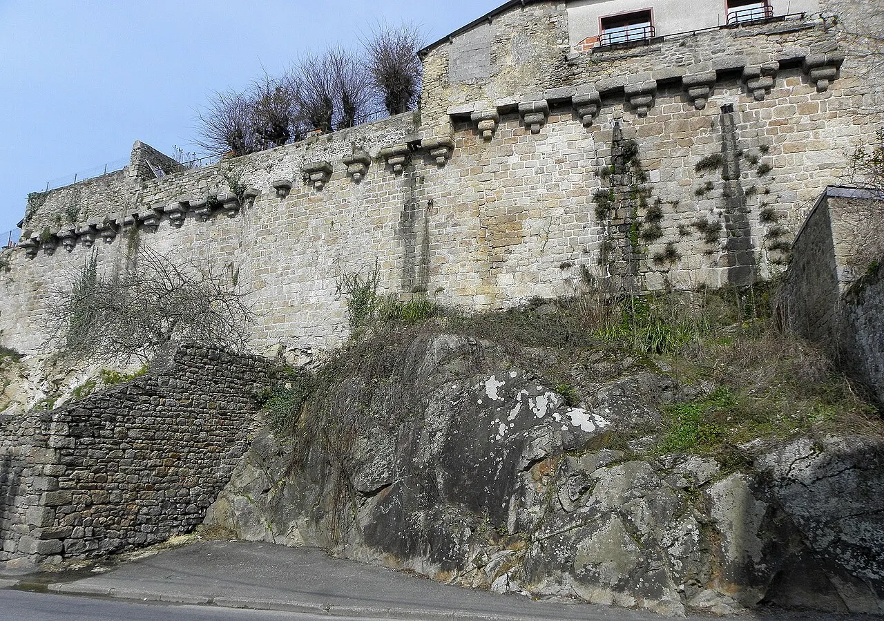 Restes des remparts
