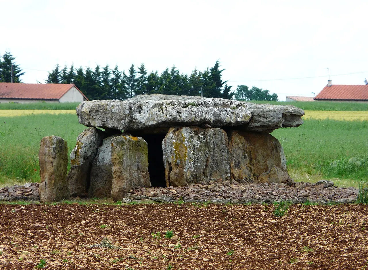 Dolmen E 134