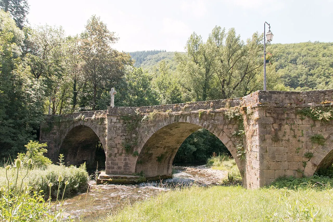 Vieux pont de Saint-Maurice-de-Sorgues
