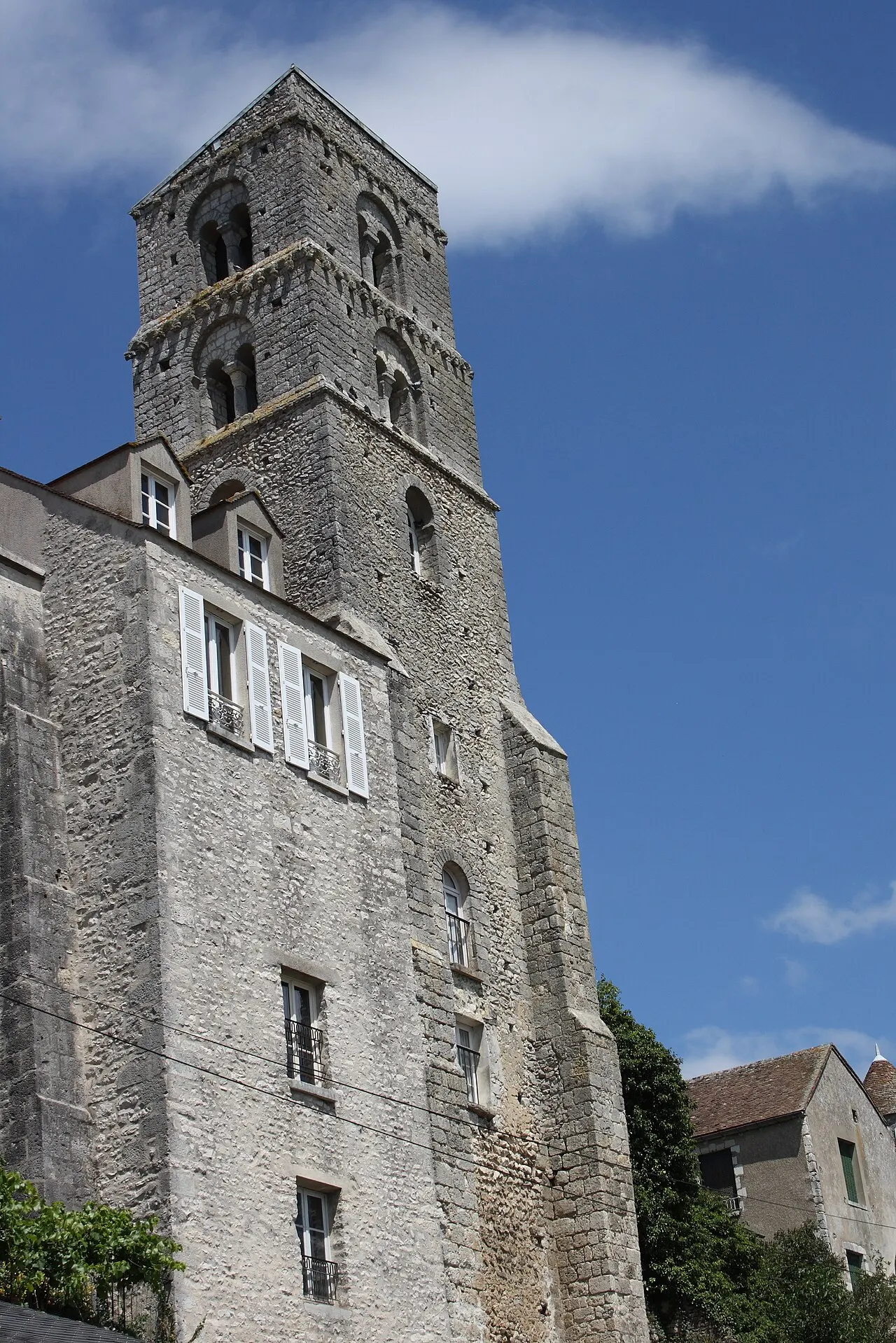 Tour de Saint-Thugal