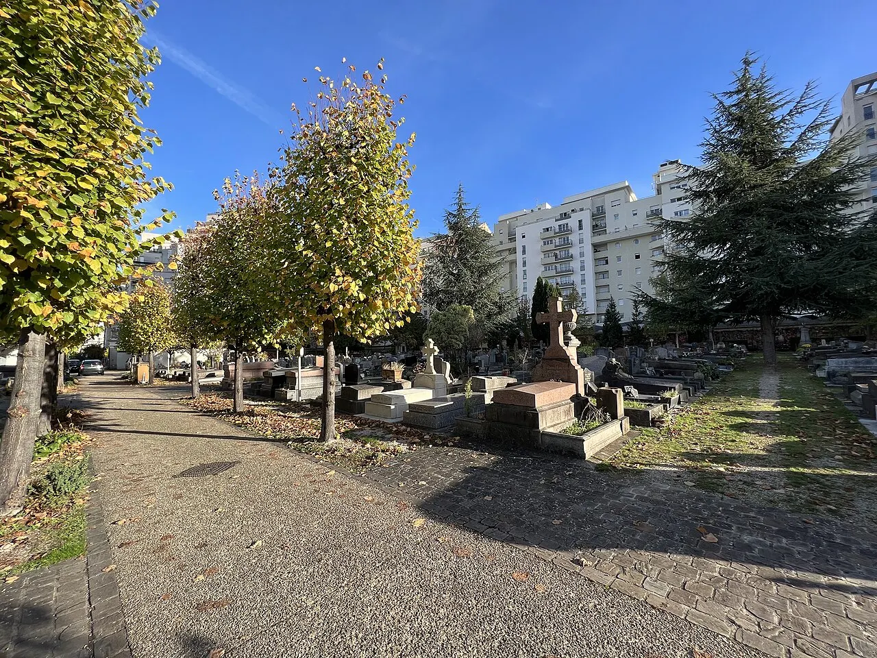 Cimetière des Fauvelles