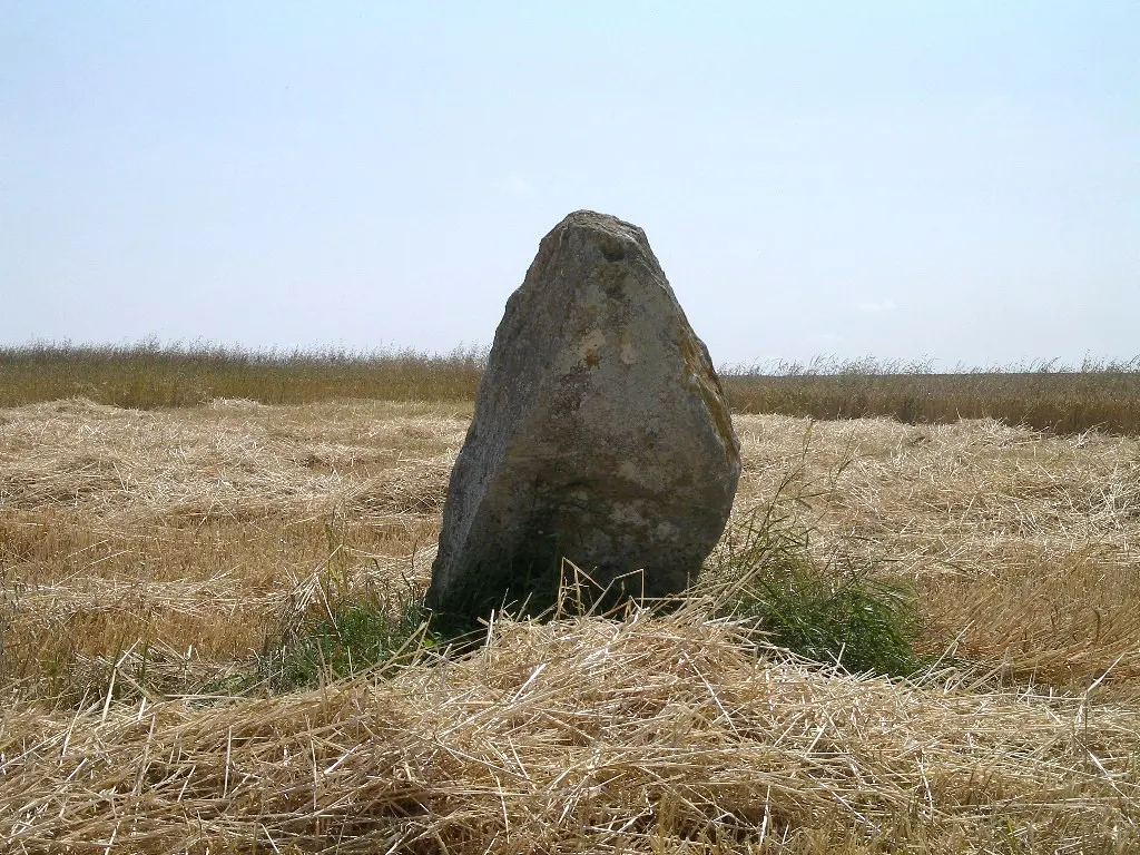 Menhir de la Demoiselle de Bracqueville