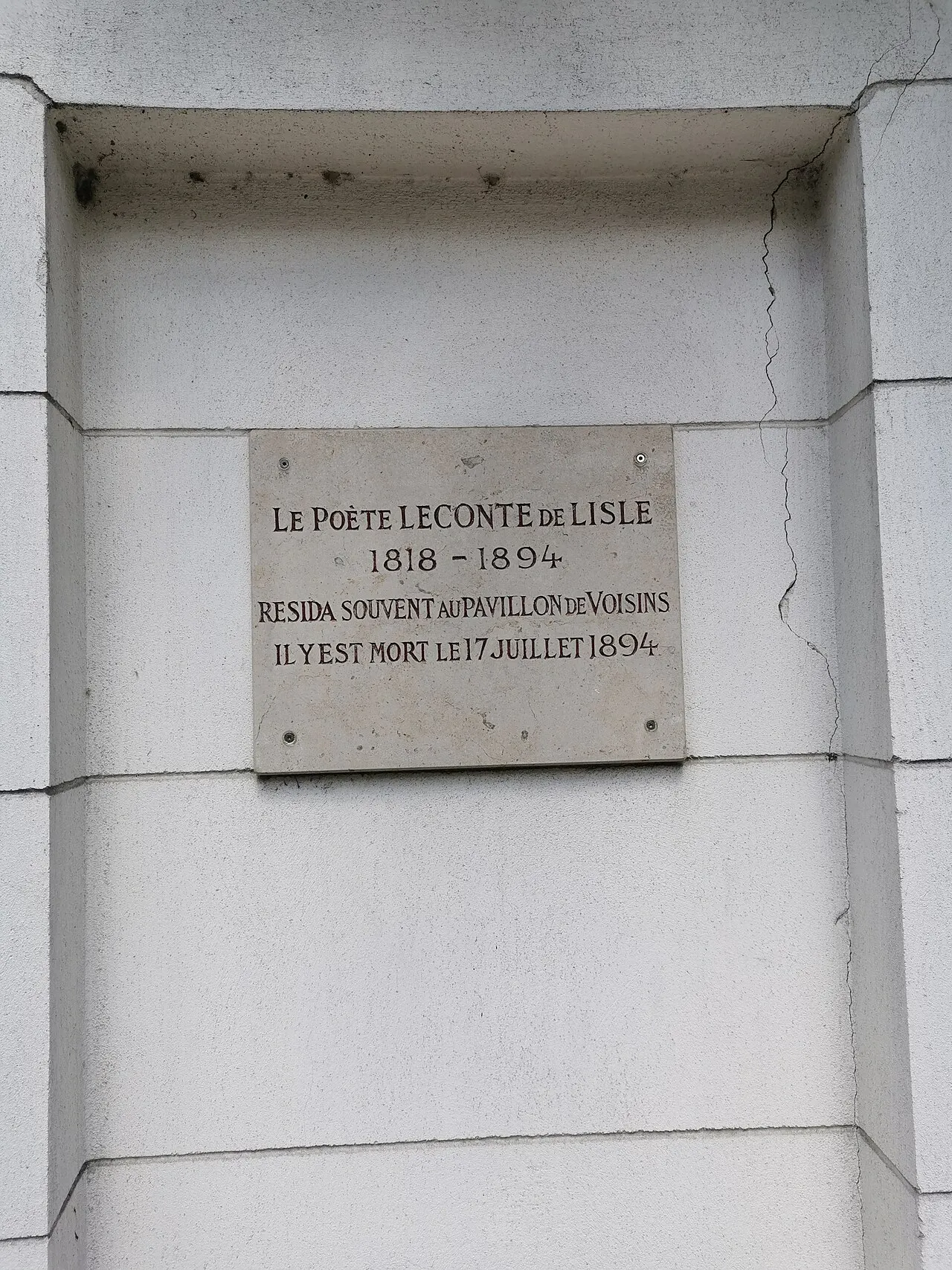 Stèle de Leconte de Lisle dans le parc de Madame Muhlstein