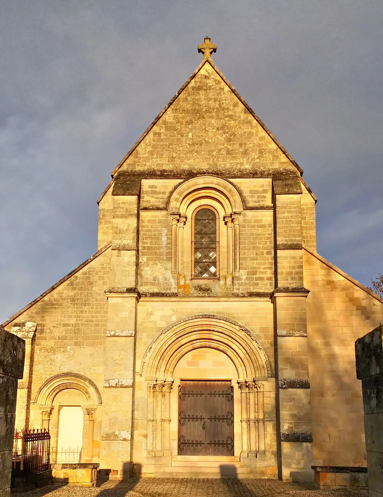 Église Sainte-Benoîte