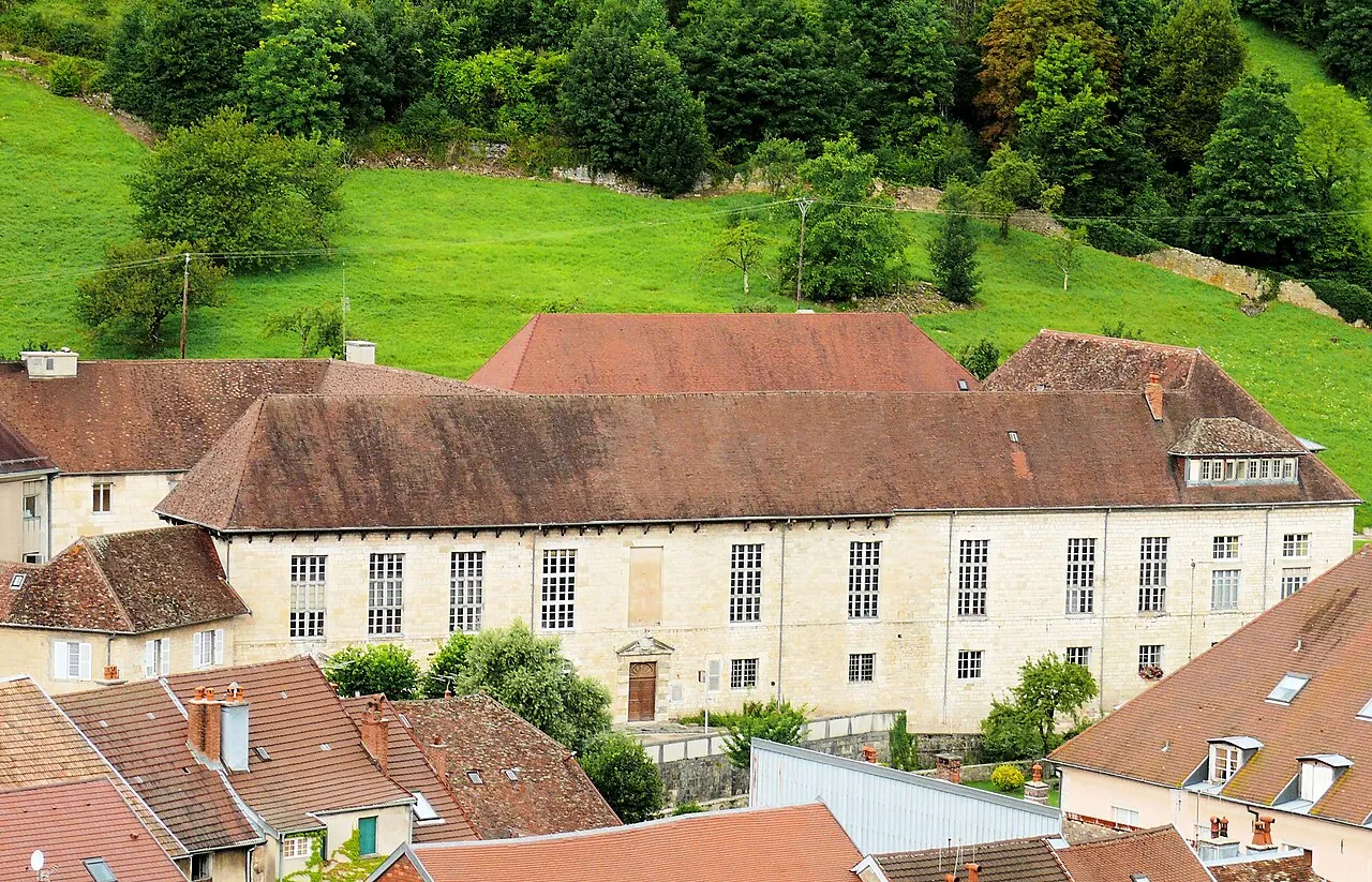 Apothicairerie de l’hôpital de Salins