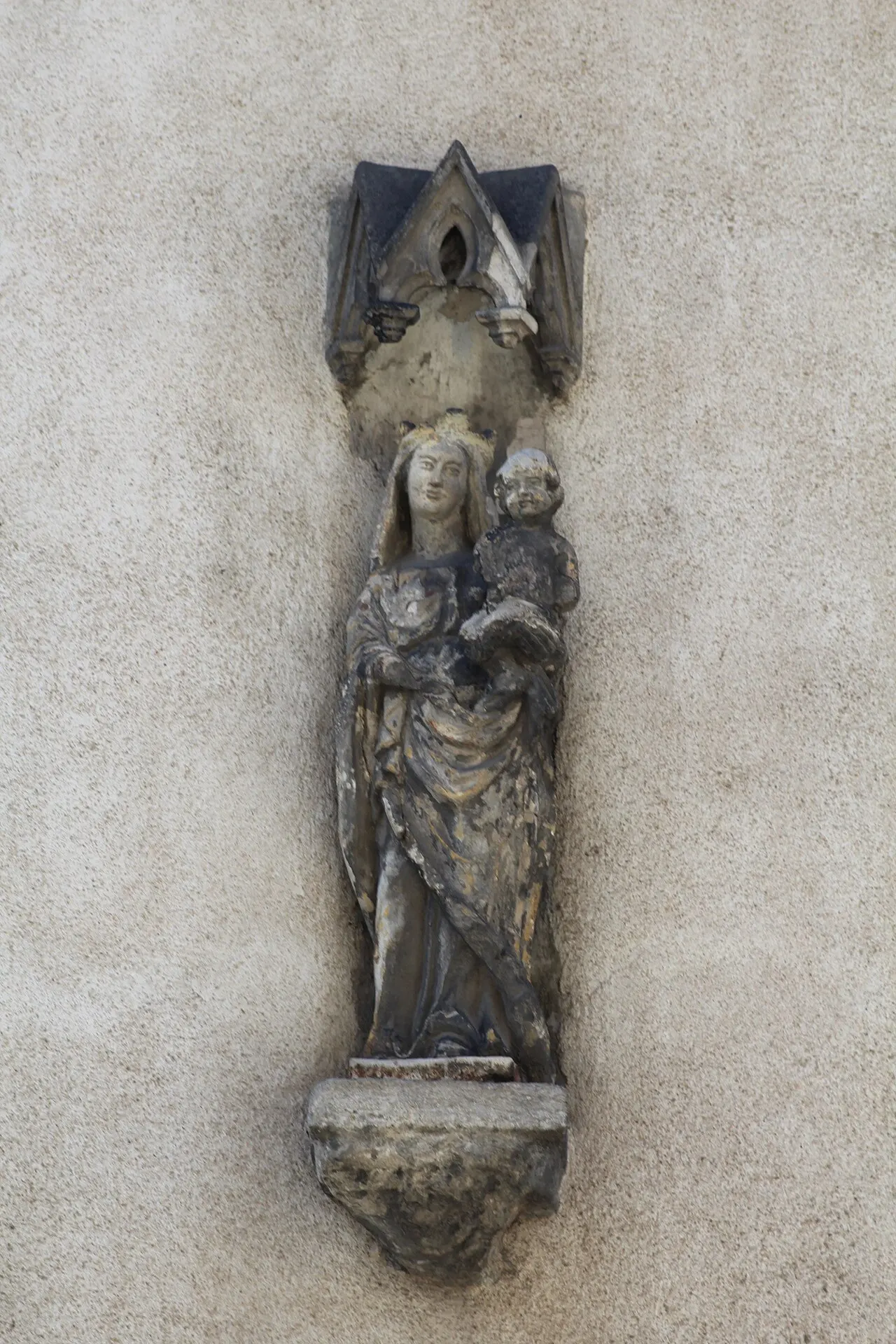 Statue de la Vierge à l’Enfant