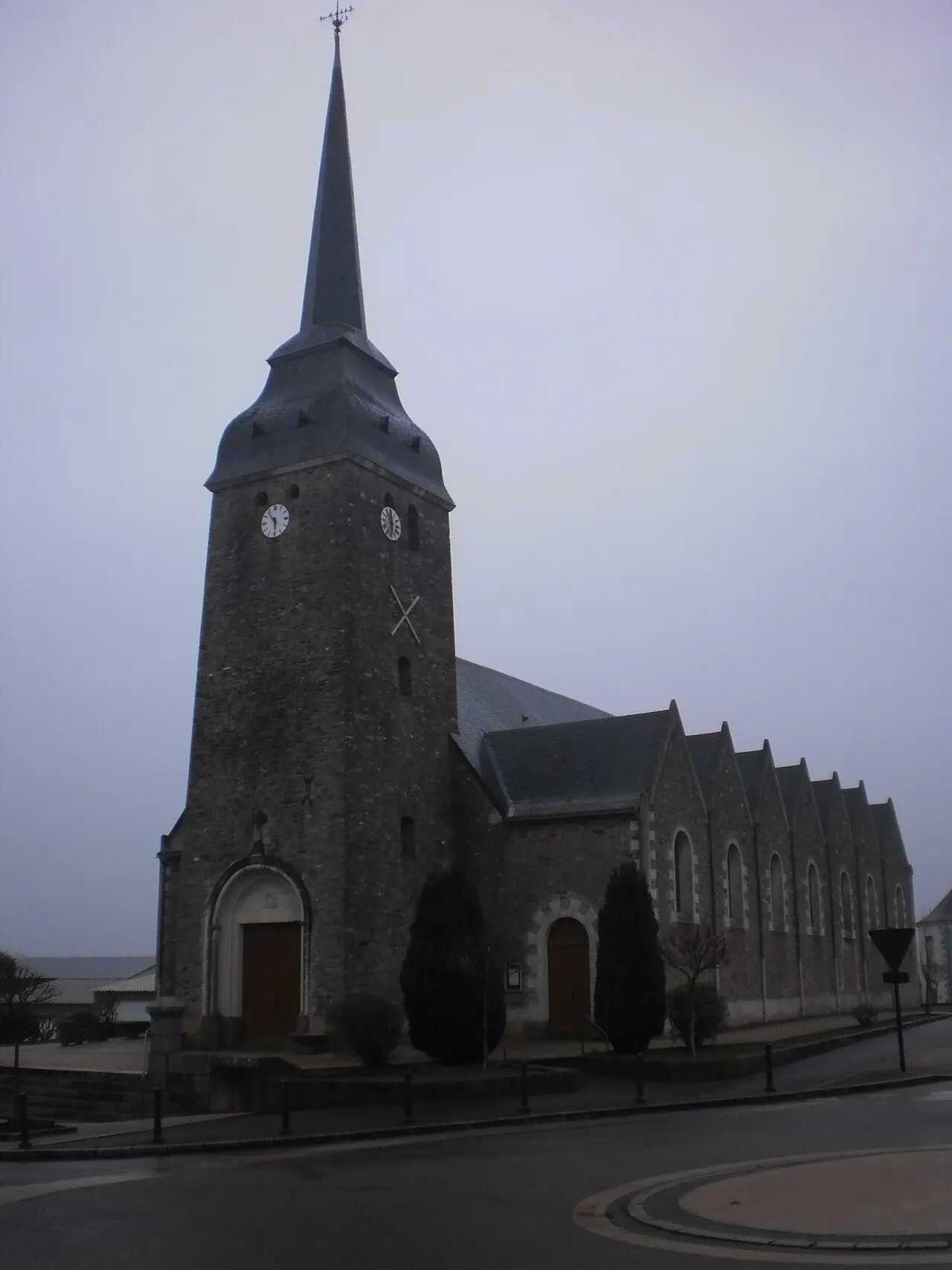 Église Saint-Pierre et Saint-Paul