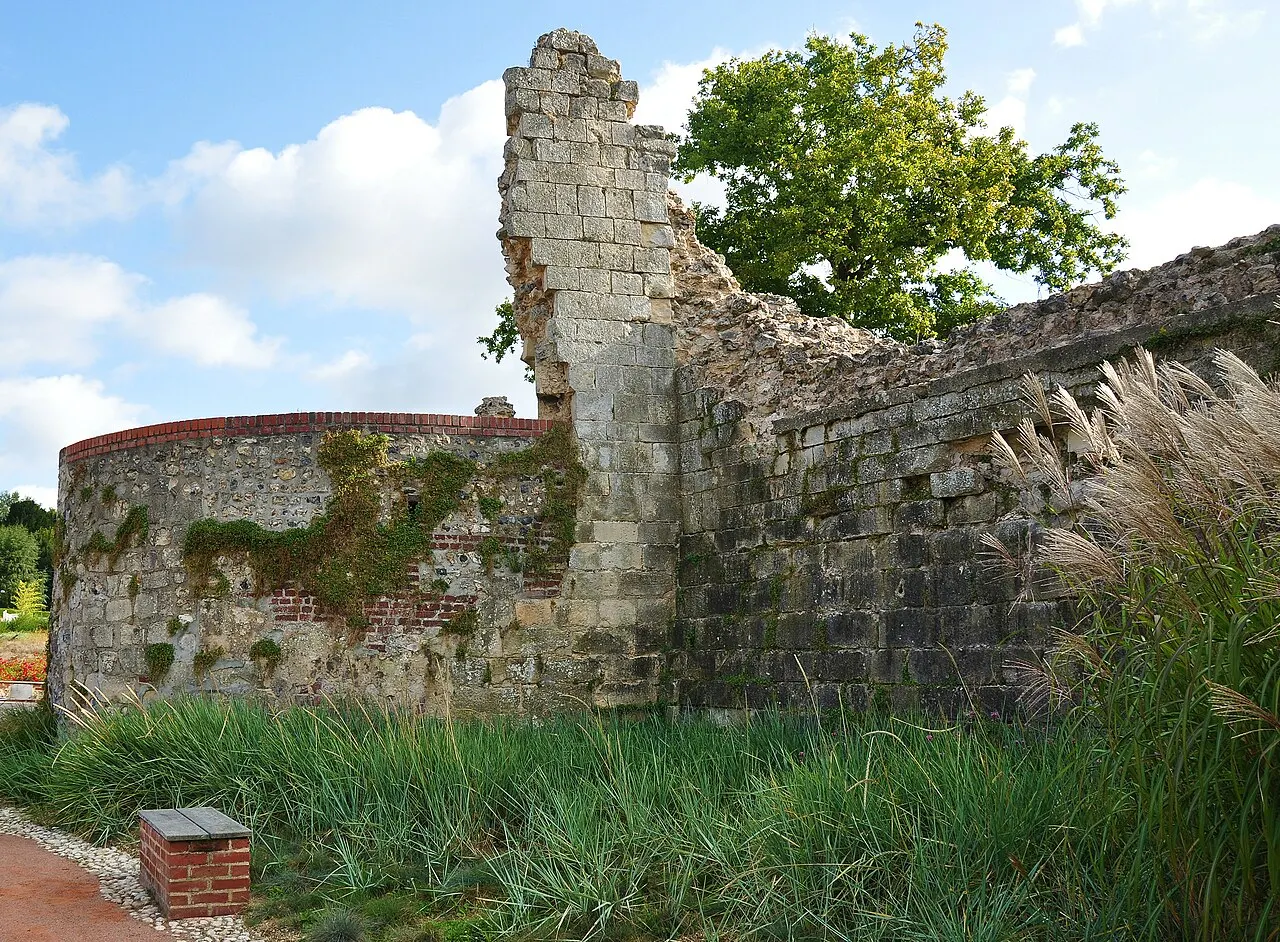 Restes des anciennes fortifications