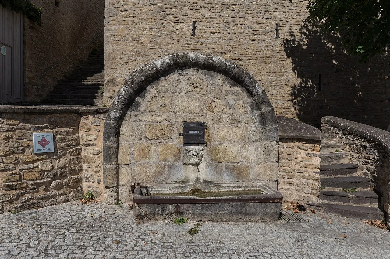Fontaine Grande Rue
