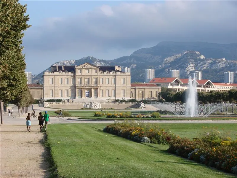 Musée des arts décoratifs, de la faïence et de la mode