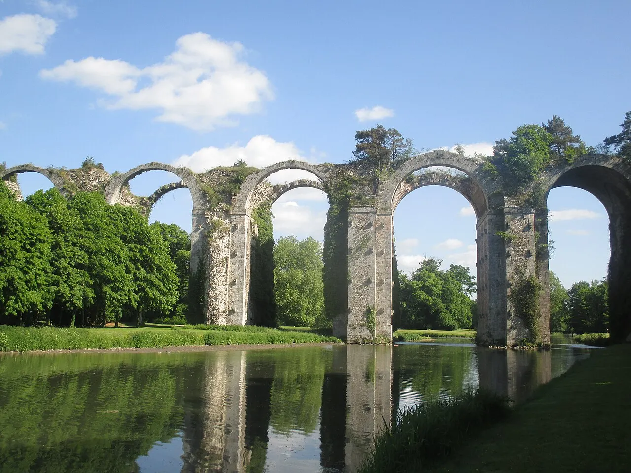 Aqueduc de Maintenon