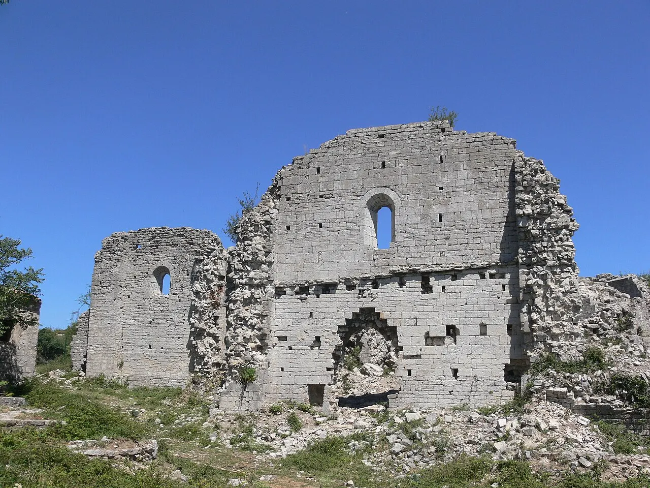 Abbaye de Rompon (restes)