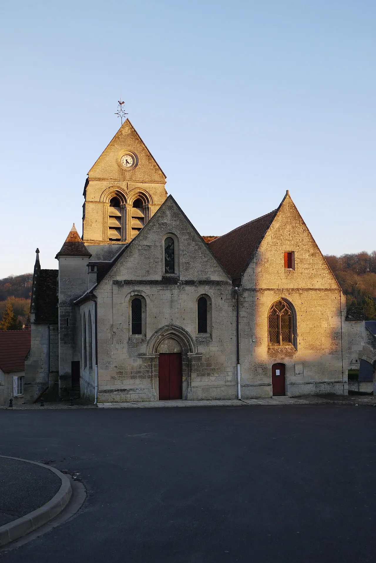 Église Saint-Médard et Saint-Gildard